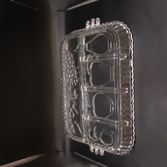 Vintage Indiana Glass Divided Clear Fruit Platter 12.75" X 9" - Picture 6 of 9